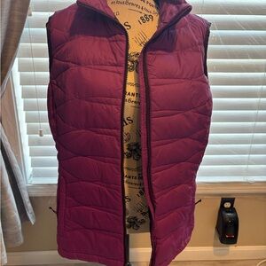 Eddie Bauer Women's Magenta Puffer Vest